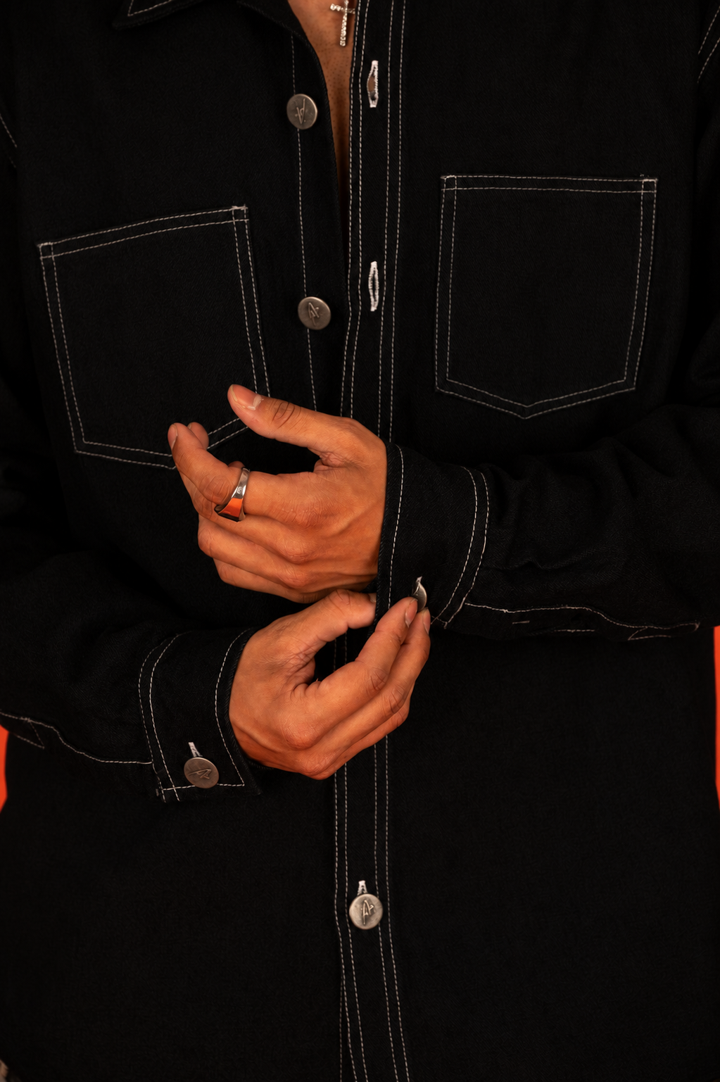 BASIC DENIM SHACKET IN BLACK