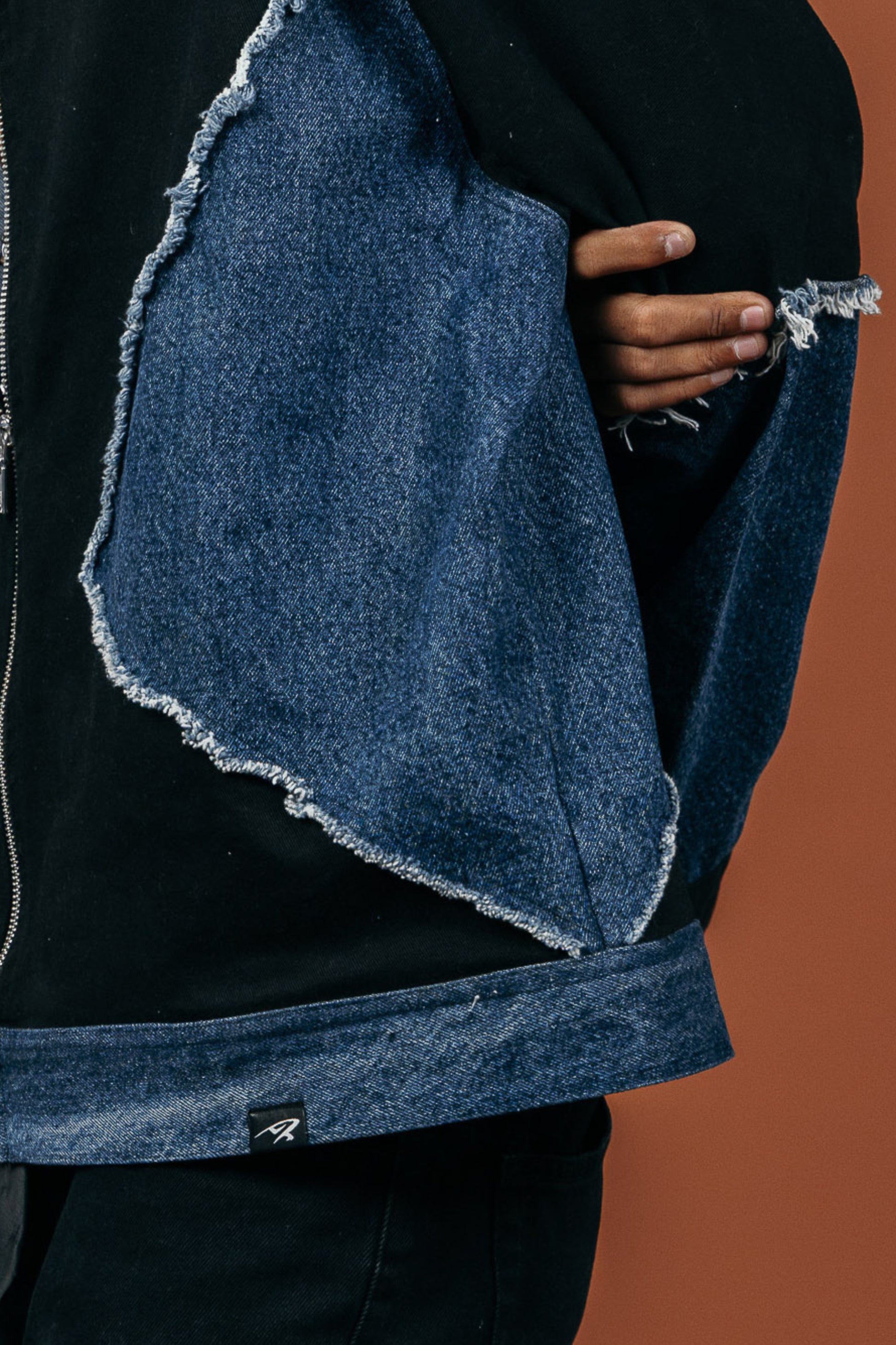 MIDNIGHT HUES