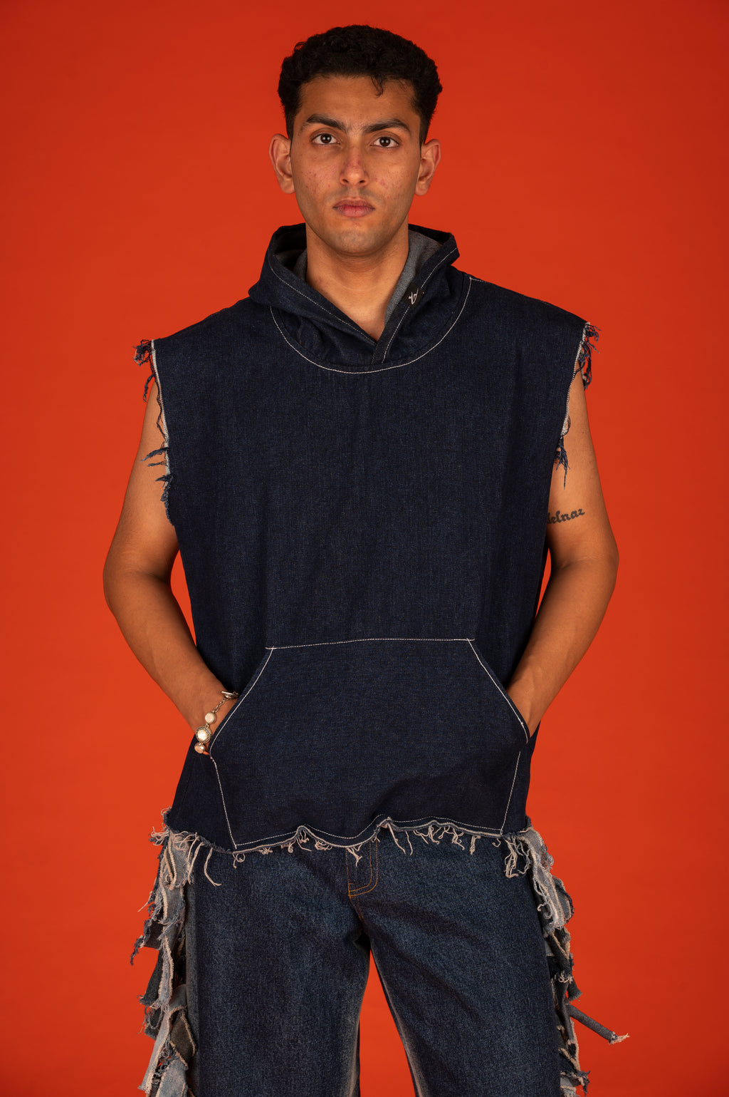SHREDDED HOOD IN BLUE