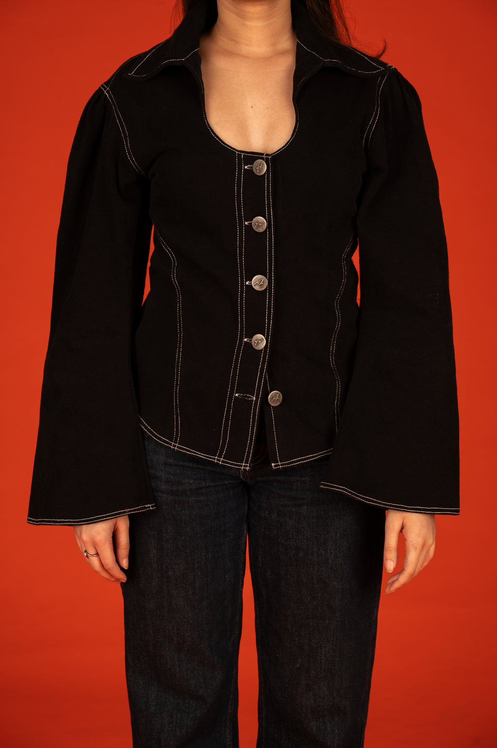 ROUND COLAR SHIRT IN BLACK
